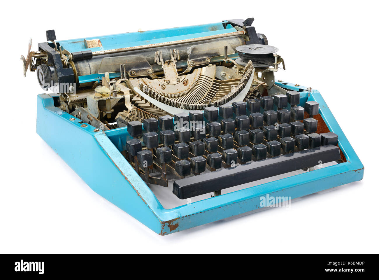Alte Schreibmaschine auf weißem Hintergrund Stockfoto