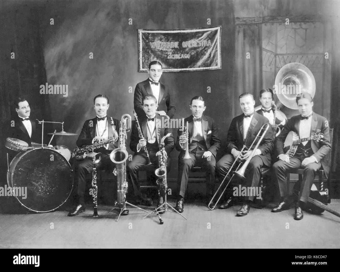 Das Wolverine Orchestra American Jazz Band bei Doyle's Akademie für Musik in Cincinnati, Ohio, 1924. Bix Beiderbeck ist vierter von rechts Stockfoto