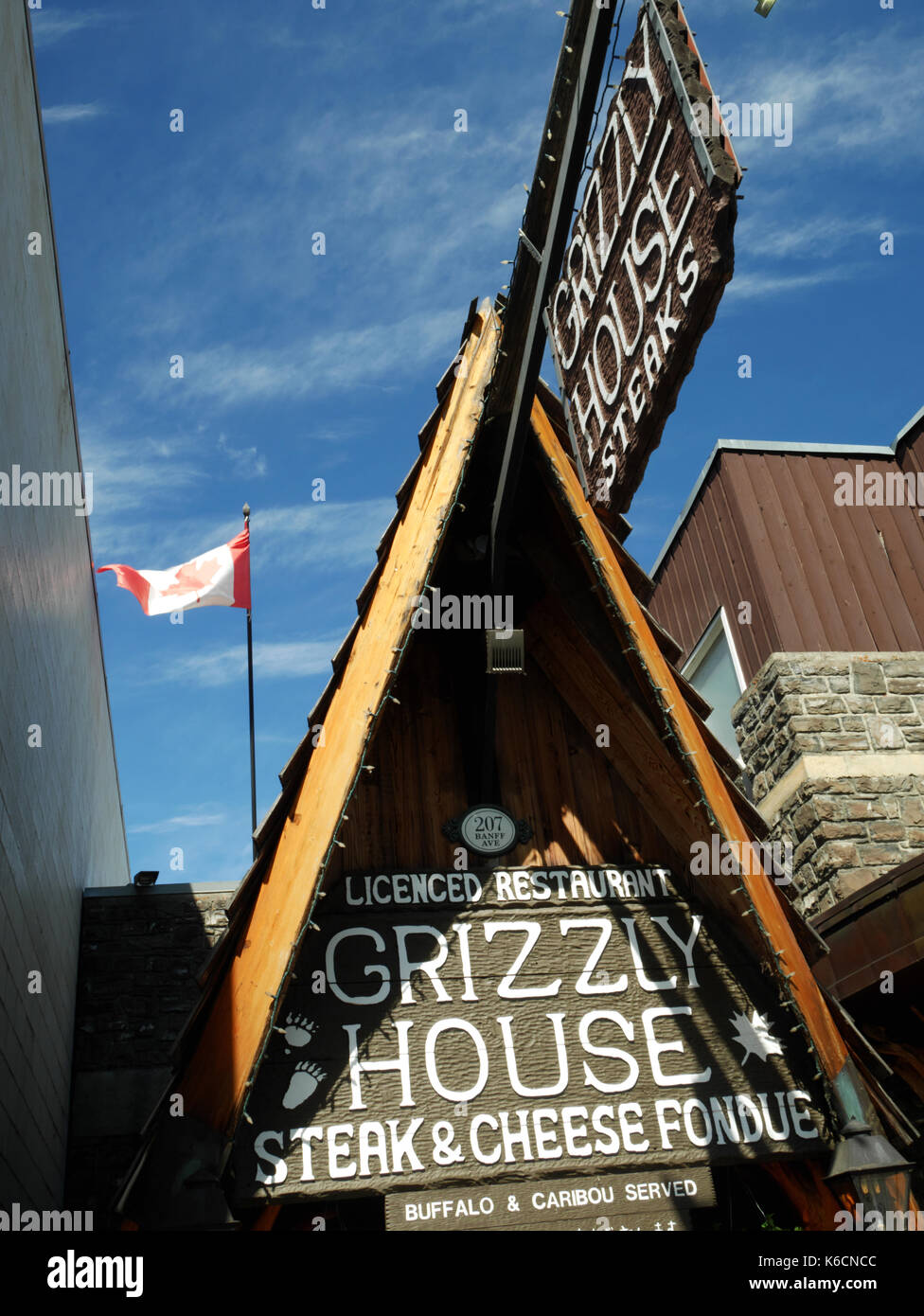 Grizzly House Steak Haus an der Banff Avenue, Banff, Alberta, Kanada. Stockfoto