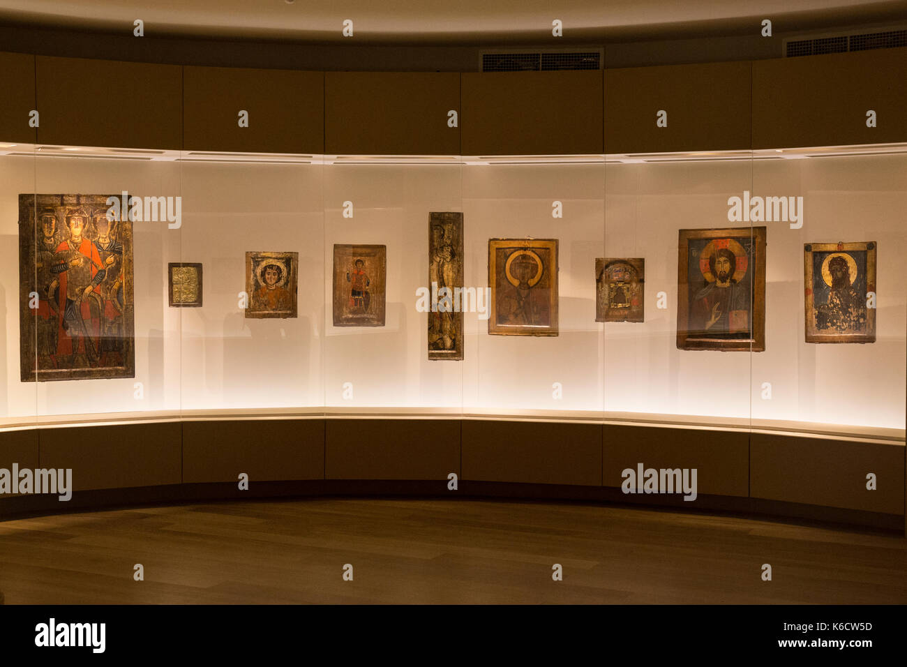 Ausstellungen im Museum für Geschichte und Ethnografie in Mestia in Georgien. Stockfoto