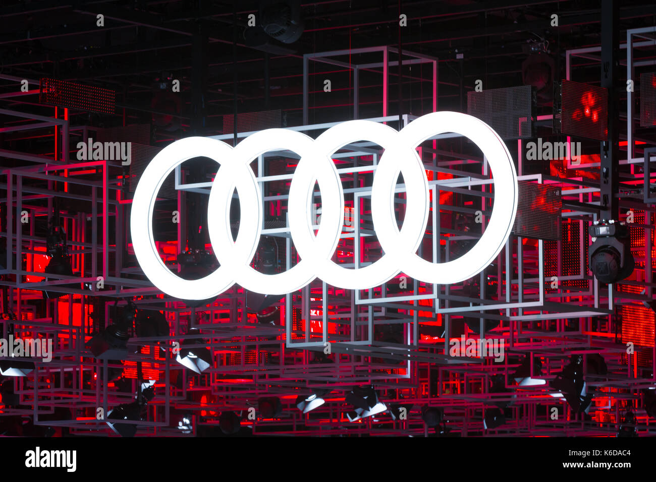 Frankfurt am Main, Deutschland. 12 Sep, 2017. Deutschland, Frankfurt, September 12, 2017, 67 Internationale Automobilausstellung IAA: Audi Logo. Credit: Jürgen Schwarz/Alamy leben Nachrichten Stockfoto