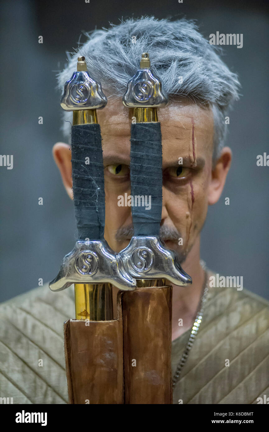 Bescheidene rucinski wie Geralt von Rivia während einer Probe von The Witcher musical Musiktheater in Gdynia, Polen, 12. September 2017 © wojciech Strozyk/Alamy leben Nachrichten Stockfoto