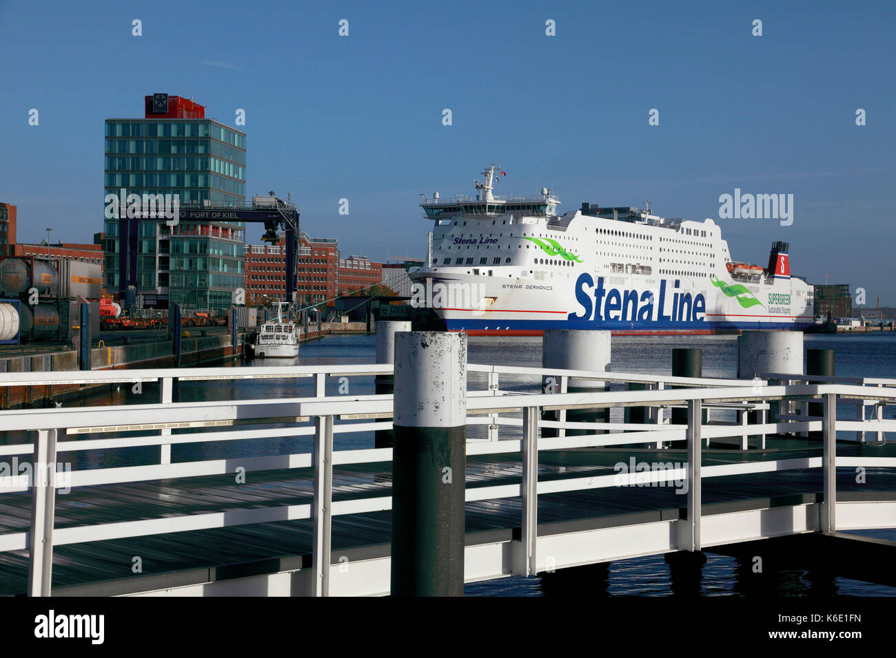 Die Stena Line Fähre Stena Germanica dockte im Kieler Hafen Norddeutschland an Stockfoto