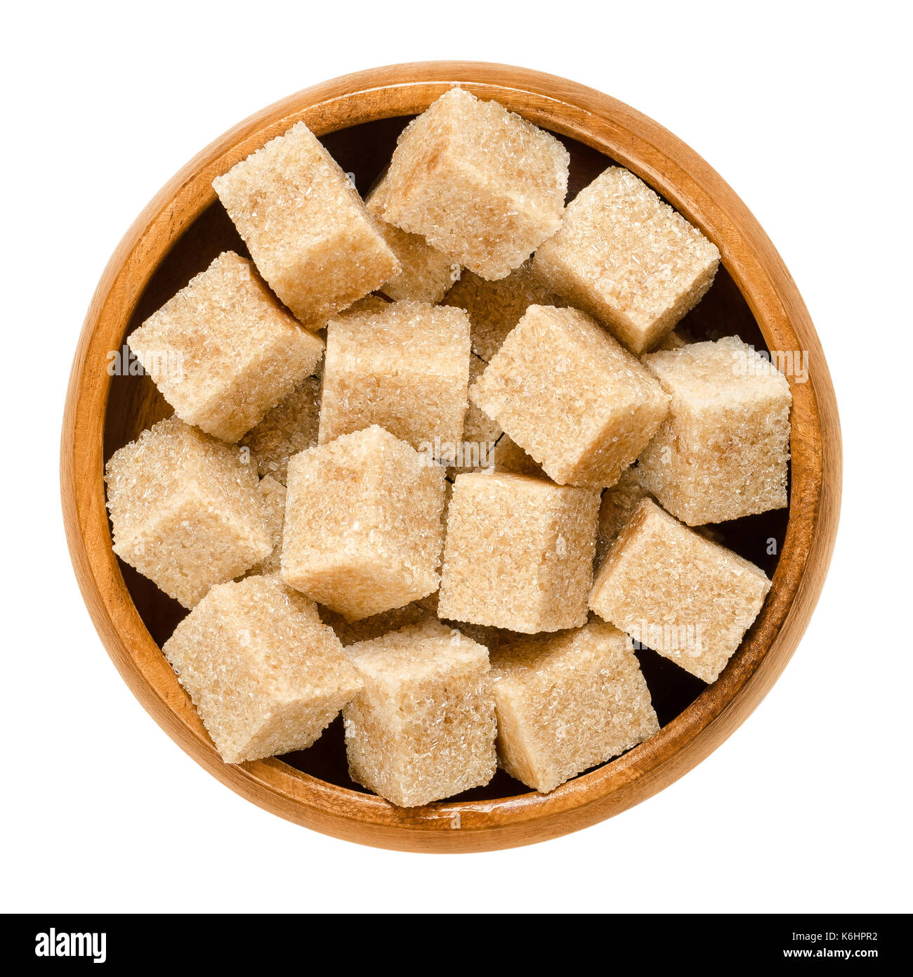 Demerara Brown Sugar Cubes in Houten. Auch als Zucker lumbs. Zucker Produkt mit markanten Farbe braun Saccharose. Makro Foto. Stockfoto