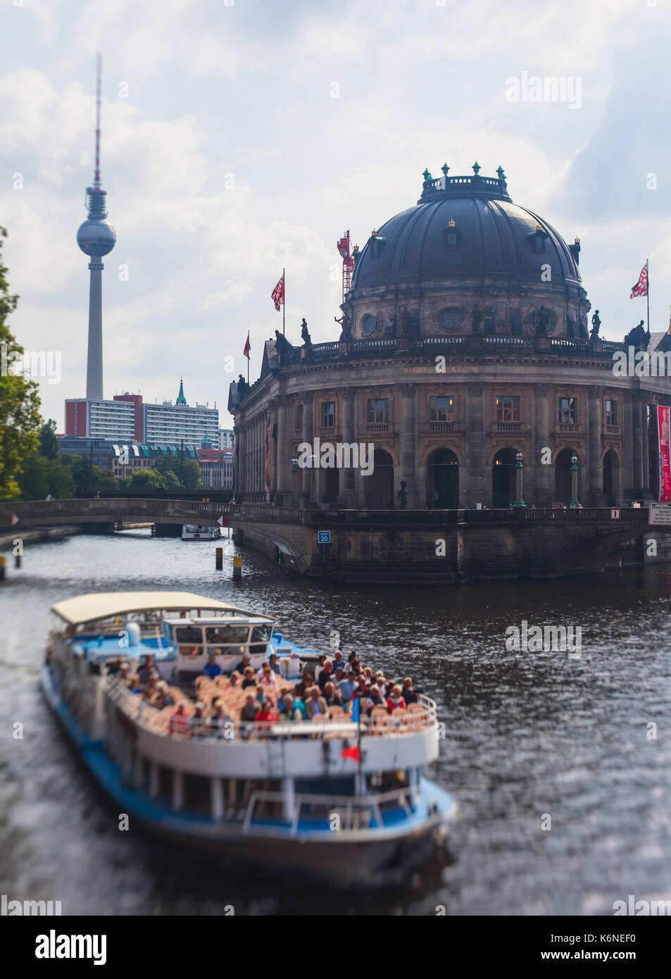 Ansicht der berühmten Museumsinsel im zentralen Bezirk Mitte von Berlin, Deutschland Stockfoto