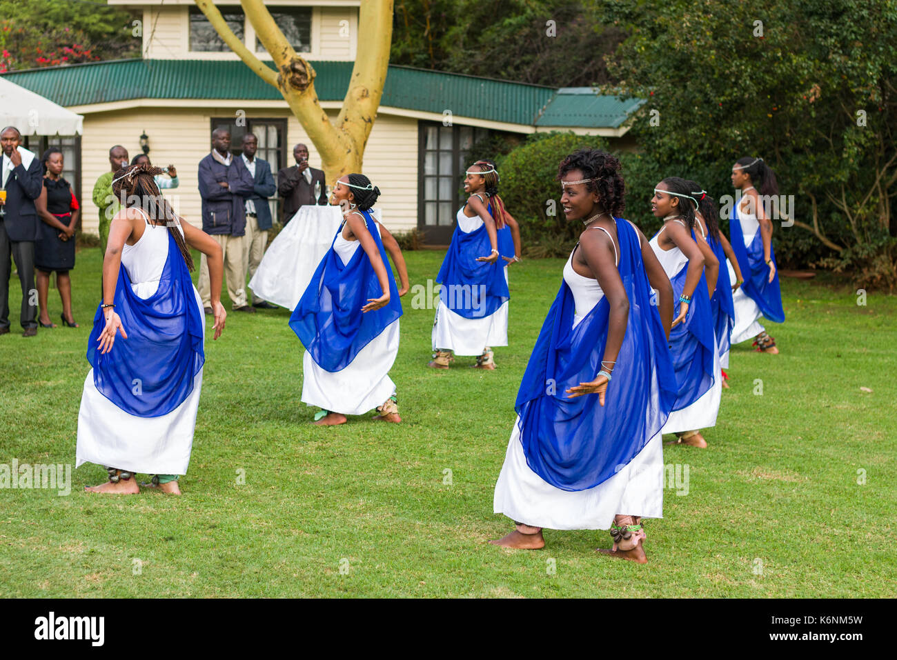 Ruandische weiblichen Tänzerinnen traditionellen ruandischen Intore Tanz Stockfoto