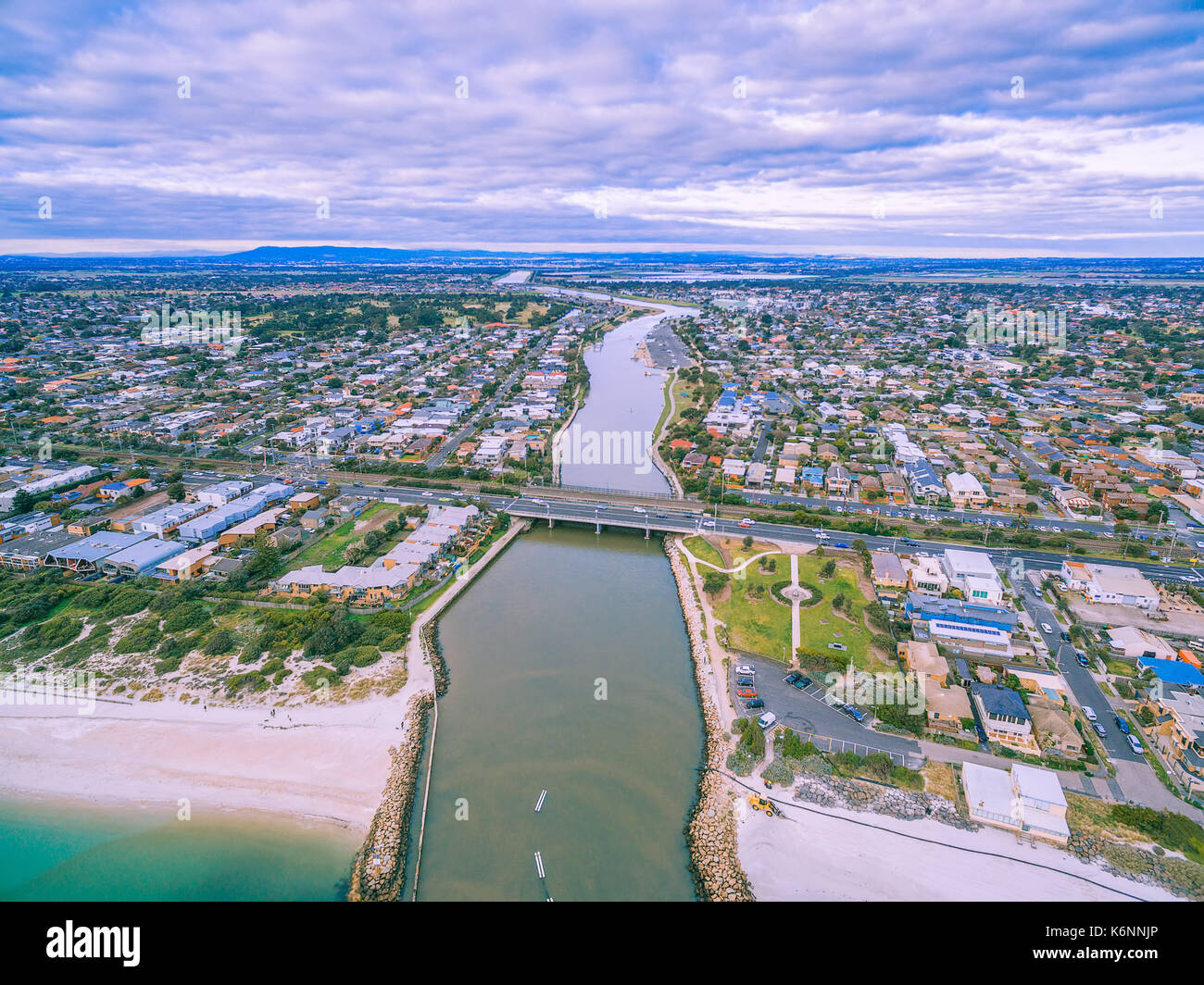 Luftaufnahme von Nepean Highway Brücke über Patterson River, Melbourne, Australien Stockfoto