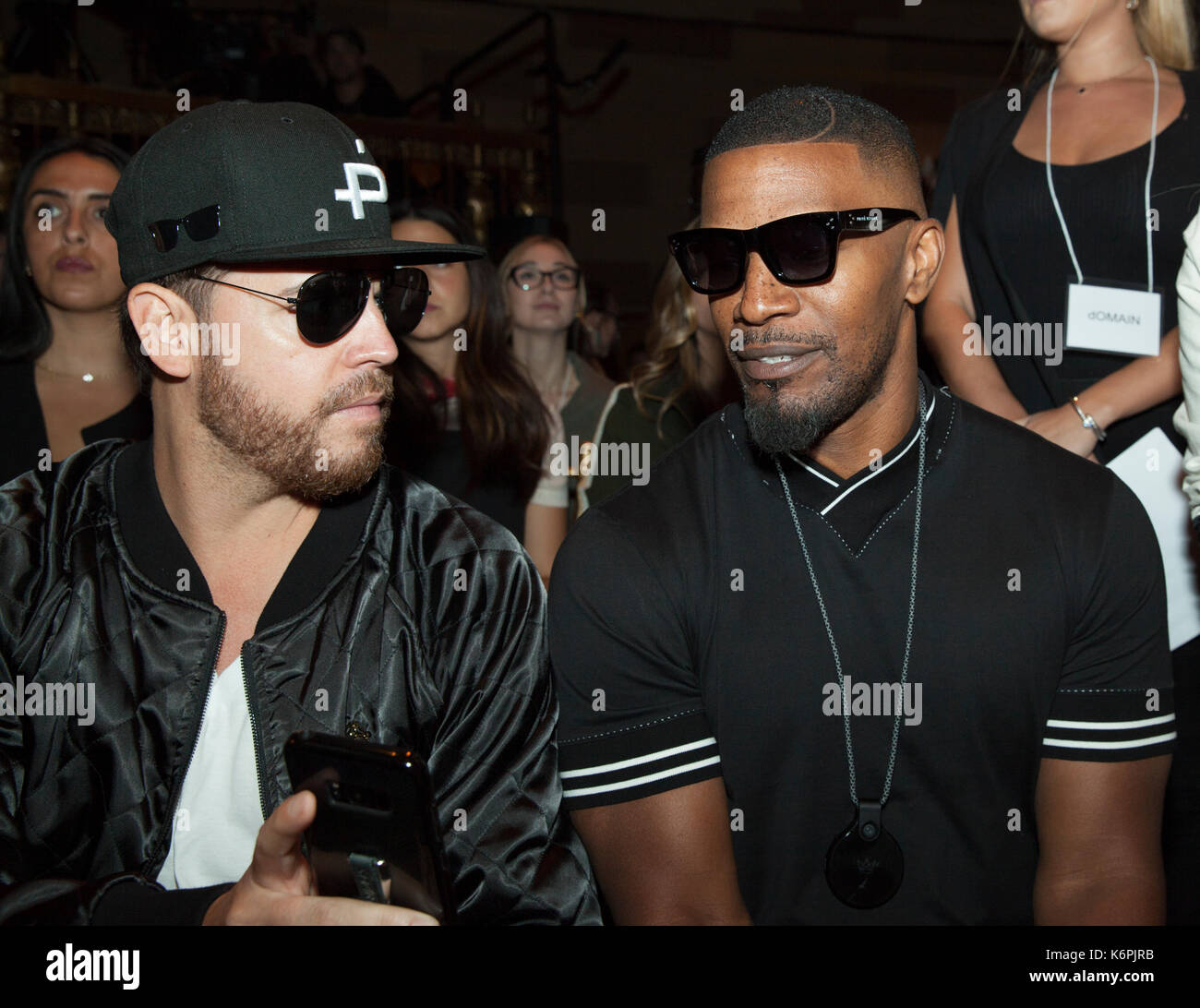 New York, NY, USA - 12. September 2017: Jamie Foxx (R) besucht Sherri Hill Runway Show im New York Fashion Week Frühjahr/Sommer 2018 Gotham Hall Stockfoto