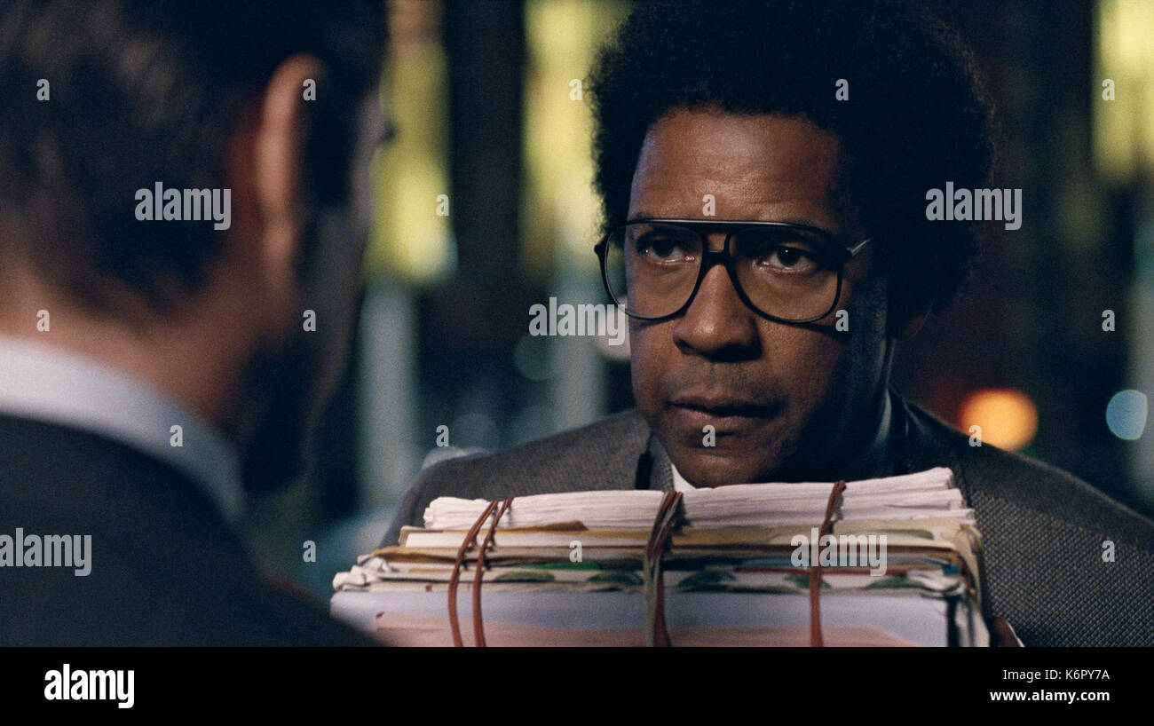 RELEASE DATE: November 3, 2017 Title: Roman J. Israel Esq Studio: Sony Pictures Regie: Dan Gilroy PLOT: Denzel Washington Stars wie Roman Israel, einer angetriebenen, idealistische Verteidiger, der durch eine Reihe von Ereignissen, die sich in einer Krise, die zu extremen Maßnahmen führt findet. In den Hauptrollen: Denzel Washington als Roman J. in Israel. (Bild: © Sony Pictures/Entertainment Bilder/ZUMAPRESS.com) Stockfoto