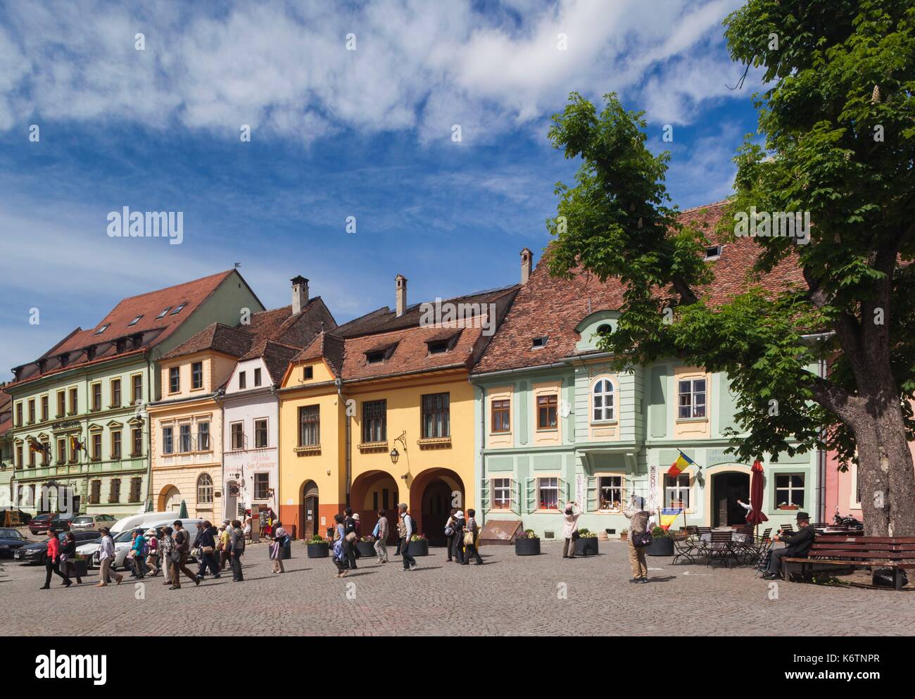 Rumänien, Transsilvanien, Sighisoara, Piata Cetatii Square Gebäude der Altstadt Stockfoto