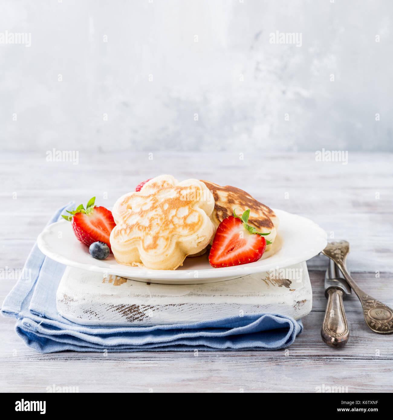 Frühstück mit Scotch Pfannkuchen Stockfoto