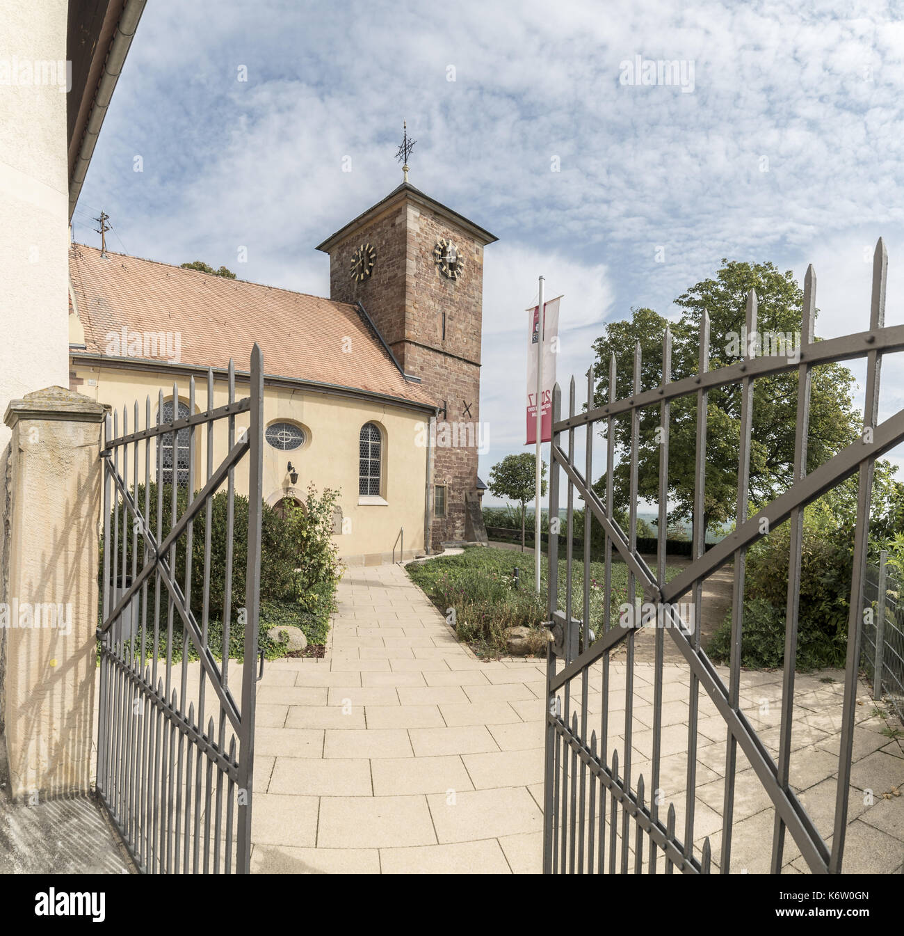 Aktuelles Thema, Deutschland, Rheinland-Pfalz, Herxheim am Berg, Protestantische Kirche St. Jakob, September 04. Die pro. Kirche in Herxheim am Berg Stockfoto