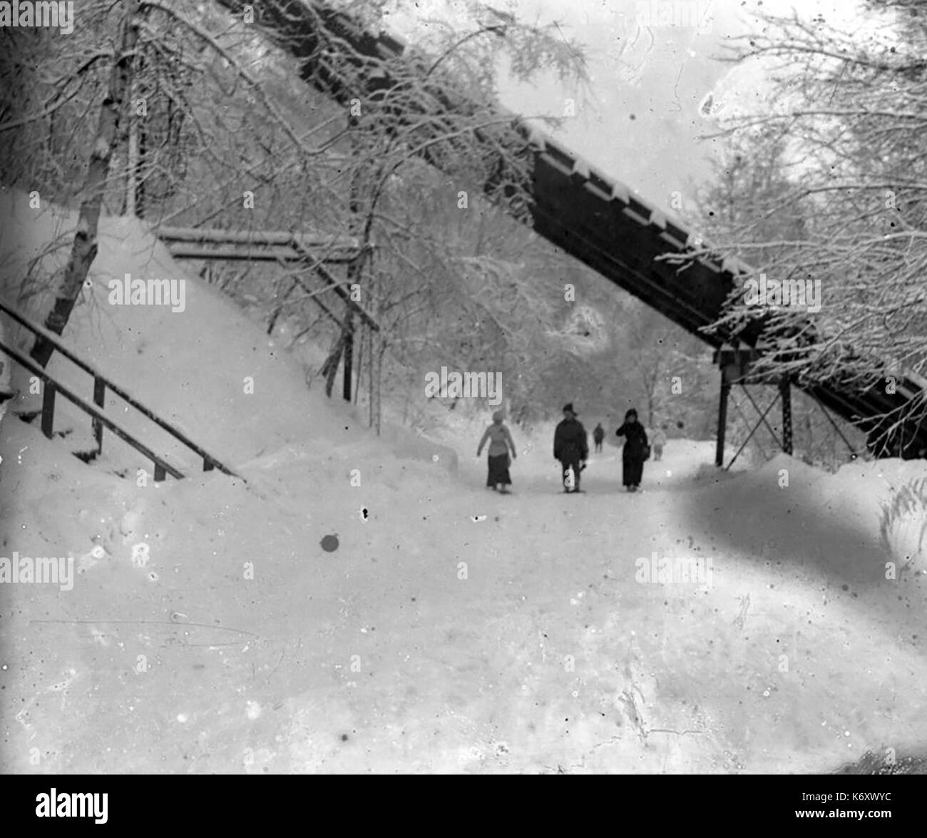 En raquettes sur le Mont Royal en 1917 Stockfoto