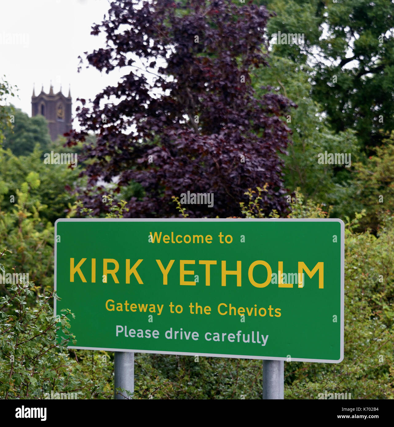 Dorf unterzeichnen. Kirk Yetholme, Scottish Borders, Schottland, Großbritannien, Europa. Stockfoto