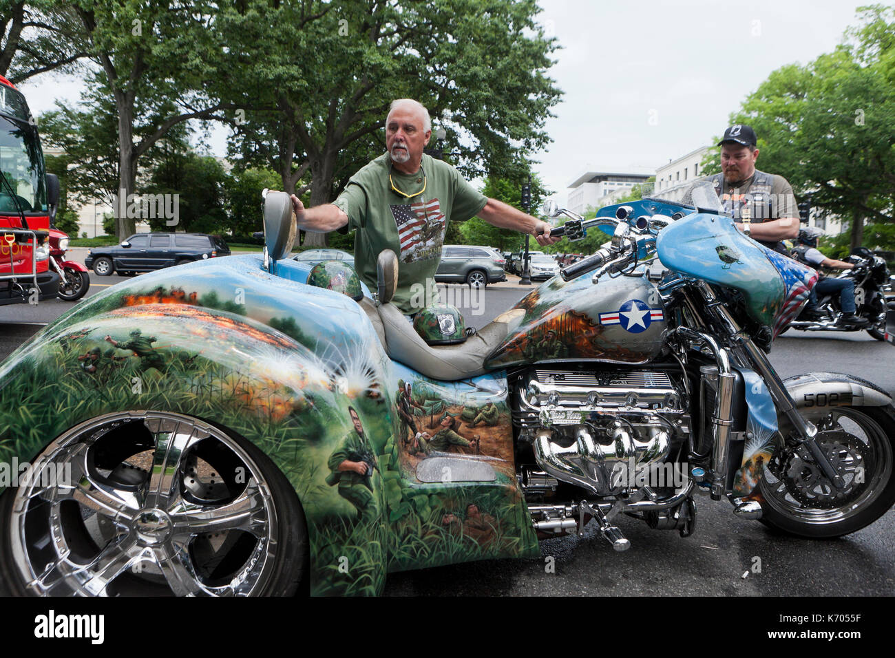 Mai 27, 2017, Washington, DC: Tausende von US Veteranen auf Motorrädern in Washington in Vorbereitung des 30. Jahrestags der Rolling Thunder sammeln Stockfoto
