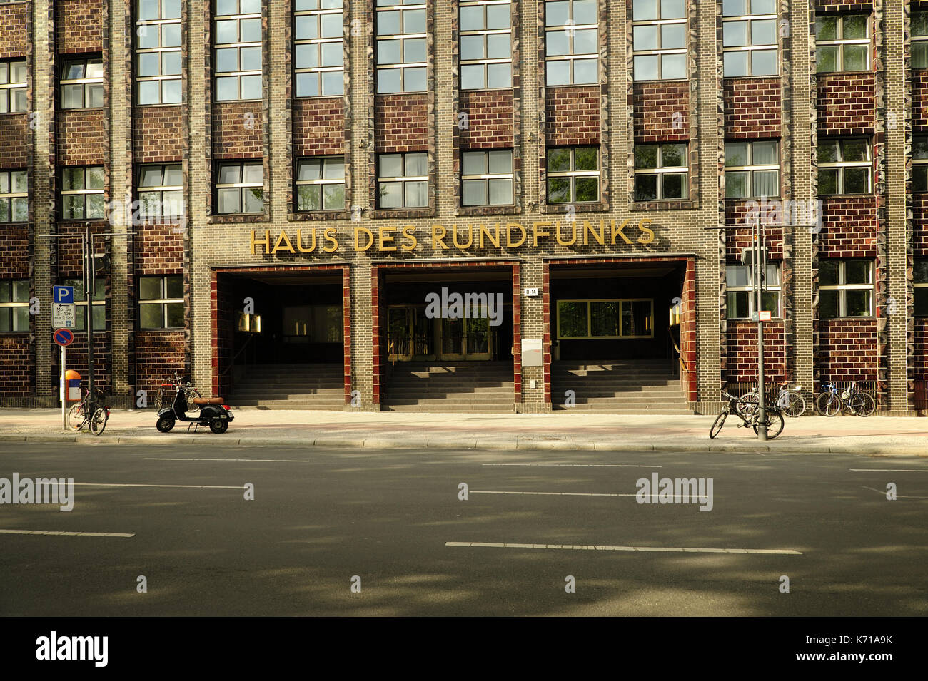Haus Des Rundfunks Berlin Stockfotos Und Bilder Kaufen Alamy