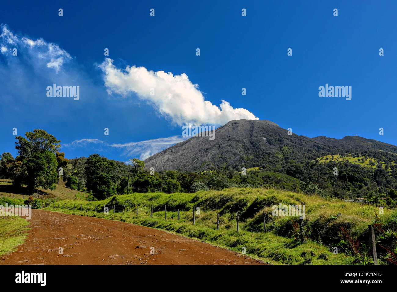 Aktive Vulkan Turrialba in Costa Rica Stockfoto