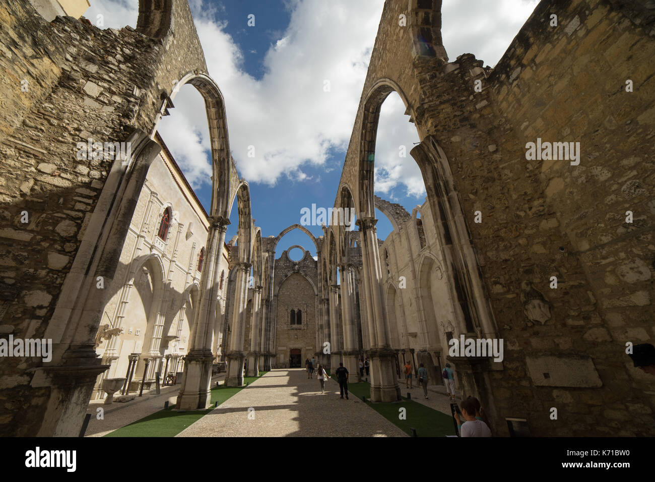 Portugal, Lissabon, Carmo Kloster in einer wunderschönen sonnigen Tag Stockfoto