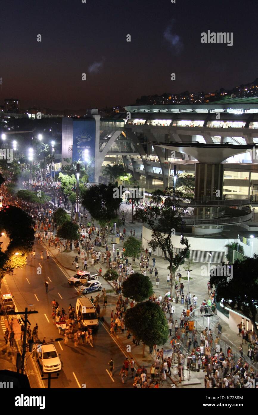 Die Vorbereitungen für die Übereinstimmung zwischen Fluminense Football Club und LDU-Liga Deportiva Universitaria de Quito, Spiel gültig für die Runde der letzten 16 der South American Cup 2017. Im Maracanã, Estadio Jornalista Mário Filho, Rio de Janeiro/RJ Stockfoto