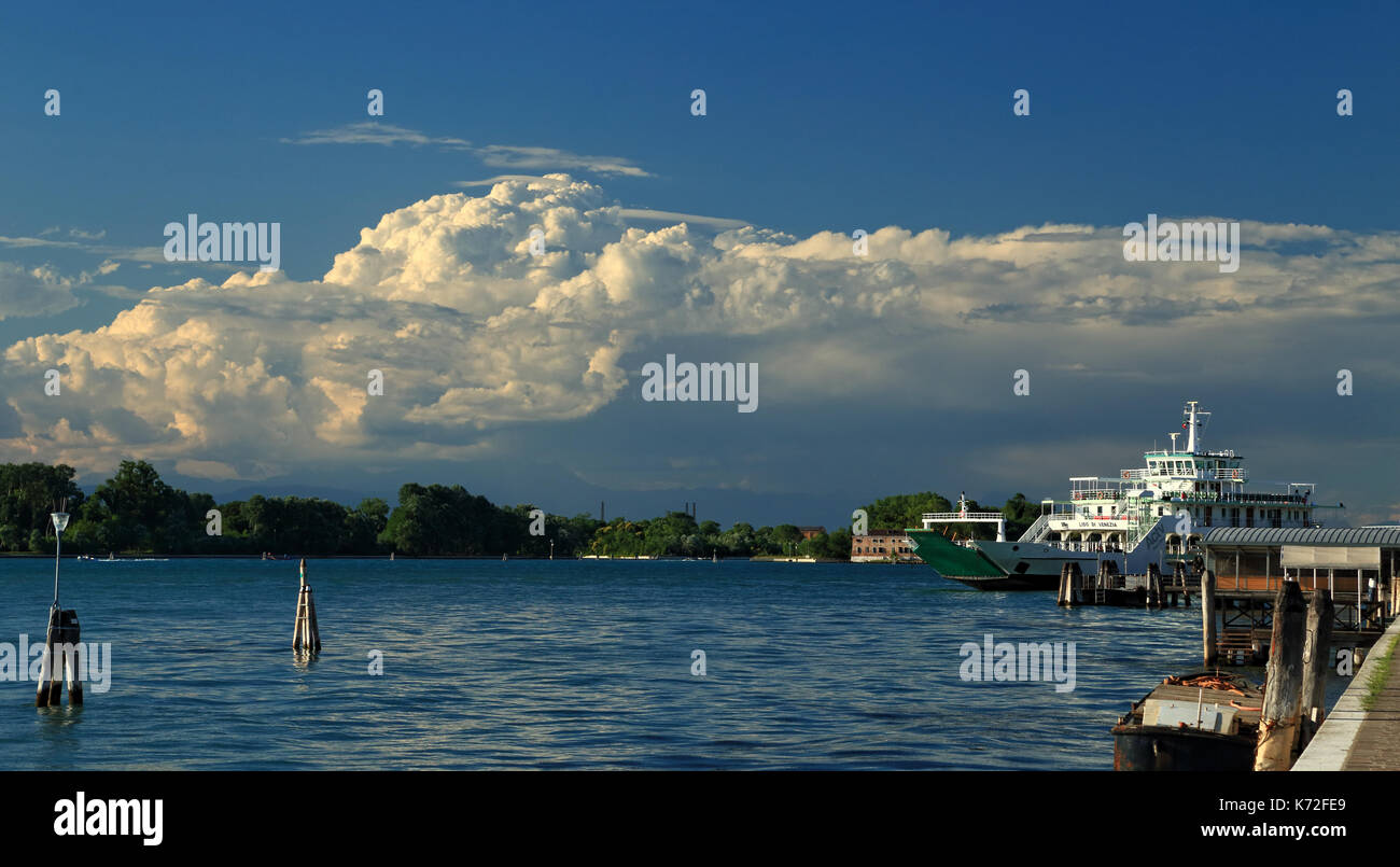 Großen Kumuluswolke Stockfoto