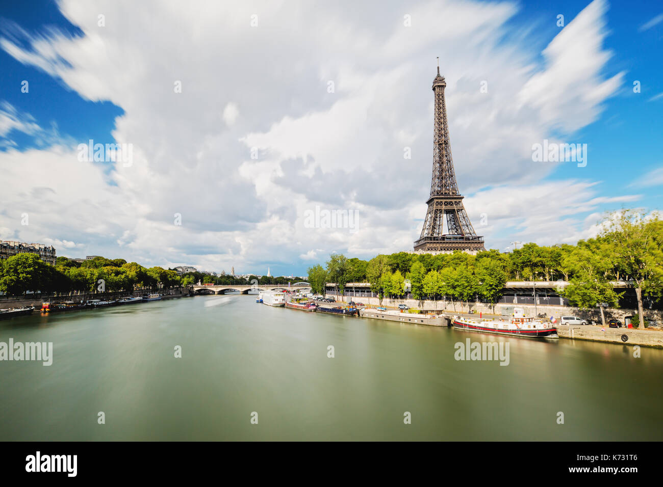 Der Eiffelturm und der Seine Stockfoto