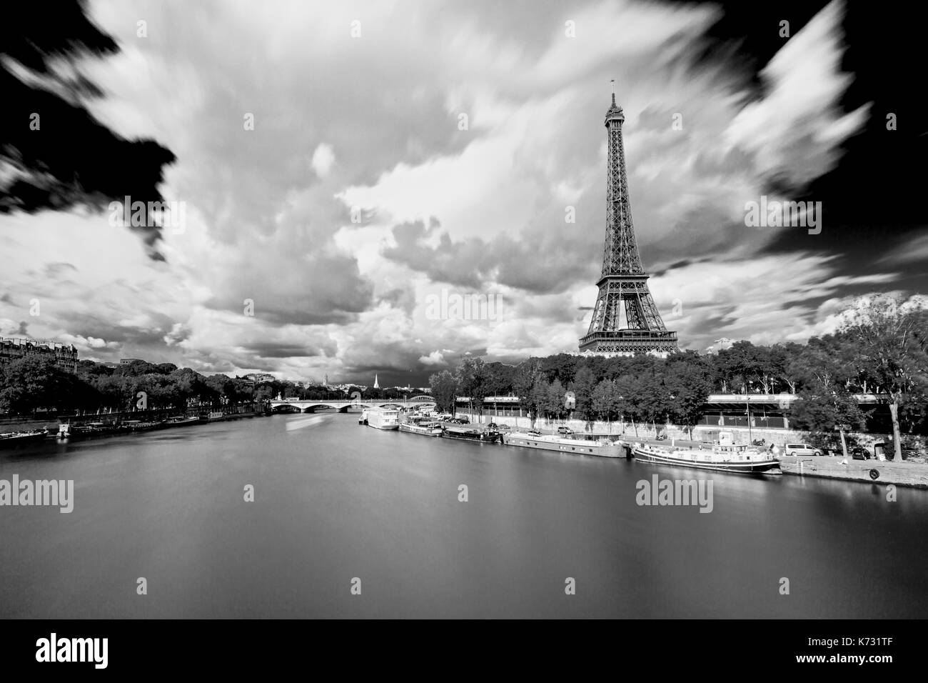 Der Eiffelturm und der Seine Stockfoto