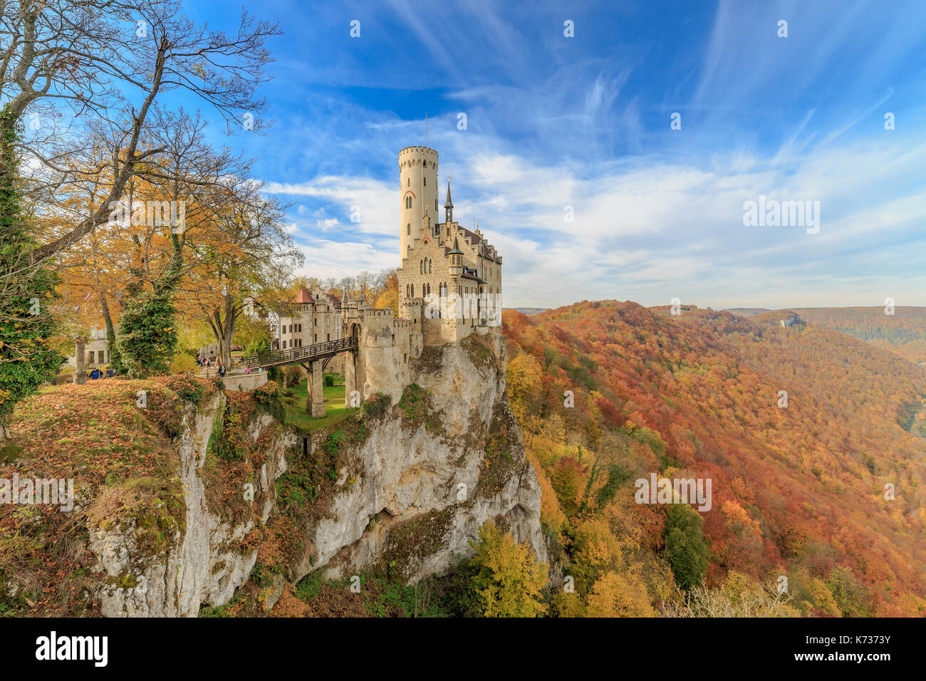 Schloss Lichtenstein bei Reutlingen im Herbst Stockfoto
