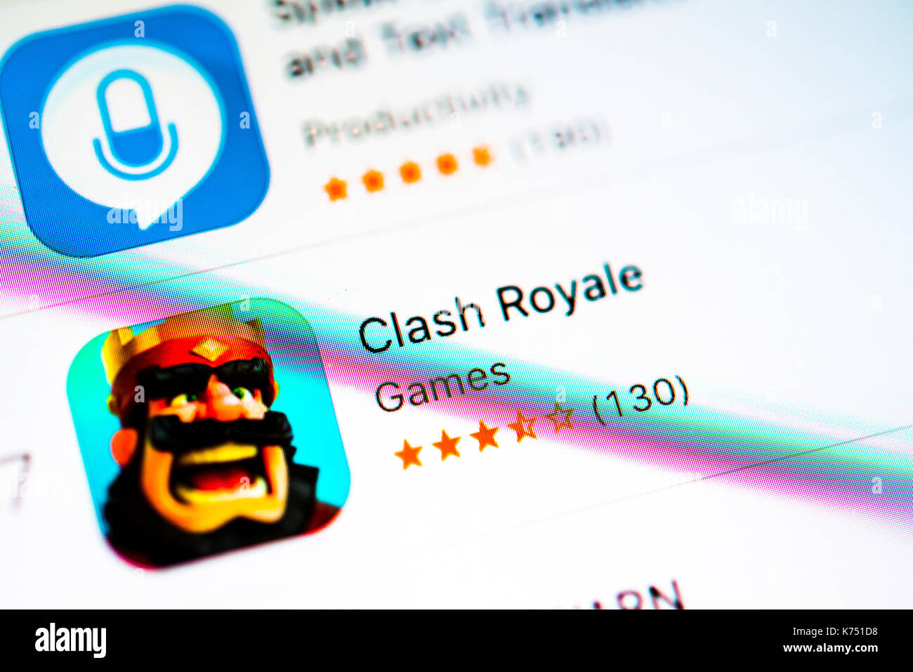 Clash Royale App im Apple App Store, mobile Game, Spiel, Symbol der App, die Anzeige auf einem Bildschirm von Handy, iPhone, iOS Stockfoto