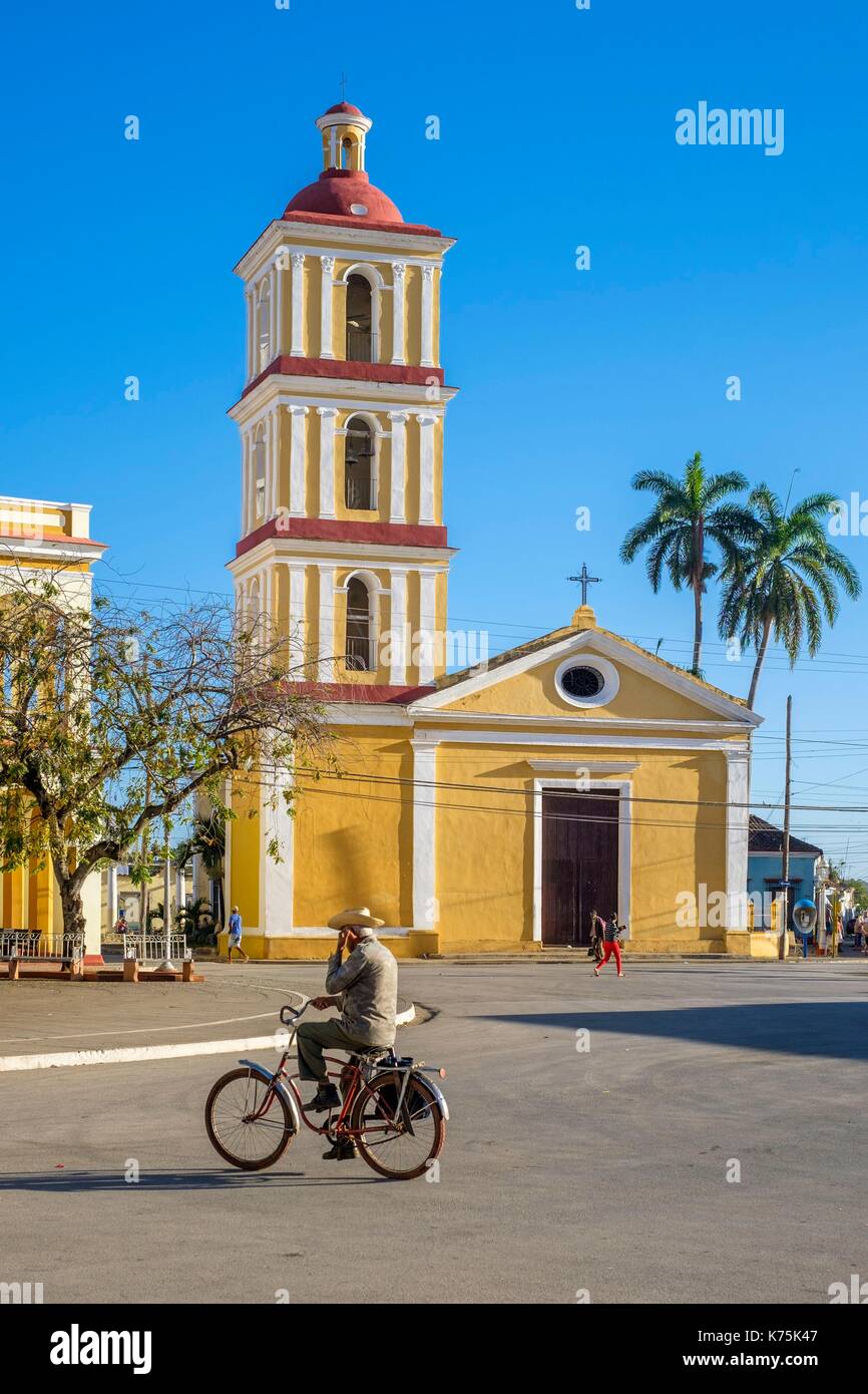 Kuba, Provinz Villa Clara, koloniale Stadt Remedios, im 16. Jahrhundert gegründet, Plaza Mayor de Nuestra Señora del Buen Viaje Kirche in 1600 gegründet. Stockfoto