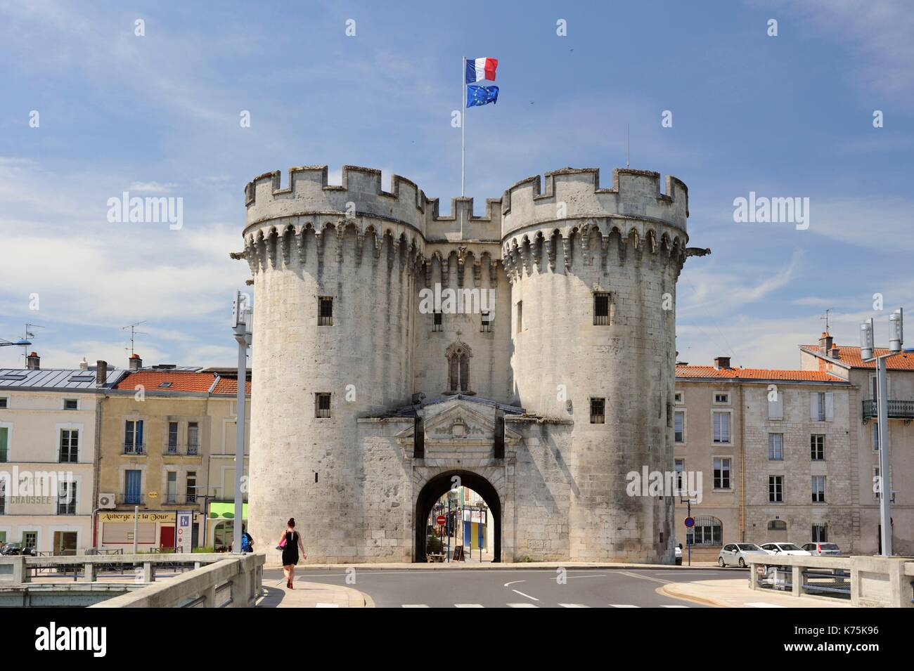 Stadt An Der Maas Frankreich Kreuzworträtsel Frankreich, Maas, Verdun, die aus dem 15. Jahrhundert Gateway, dem