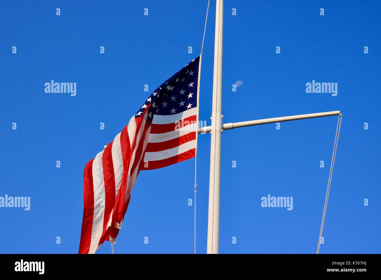 9/11 Erinnerung Winkenden alten Ruhm amerikanische Flagge Stockfoto