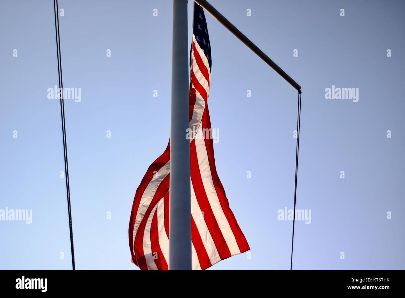 9/11 Erinnerung Winkenden alten Ruhm amerikanische Flagge Stockfoto