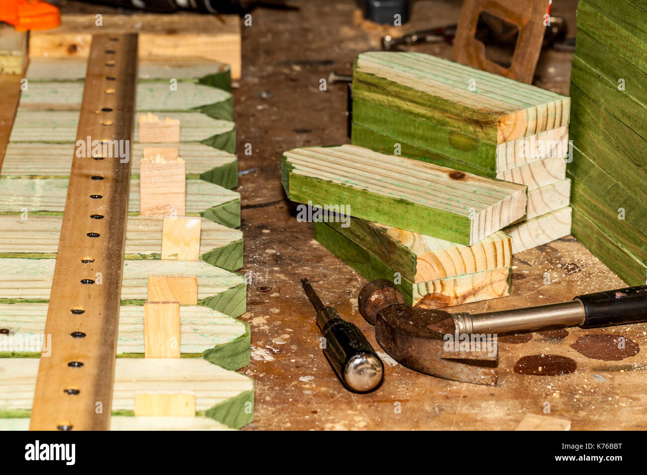 Gesägtes Holz Stockfotos & Gesägtes Holz Bilder - Alamy