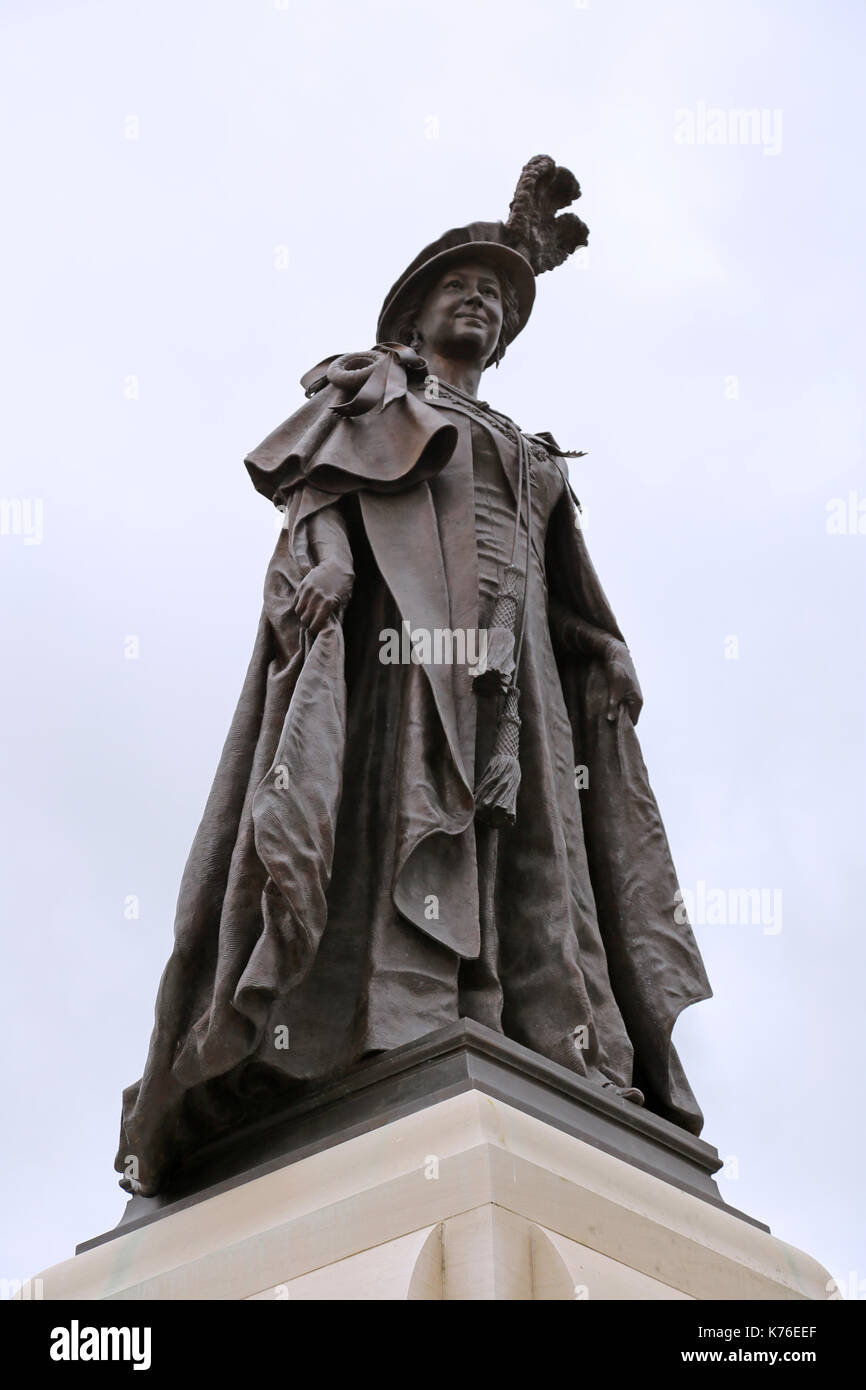 Königin Elizabeth, die Königinmutter Statue, Königin Mutter Square, Poundbury, Dorchester, Dorset, England, Großbritannien, USA, UK, Europa Stockfoto