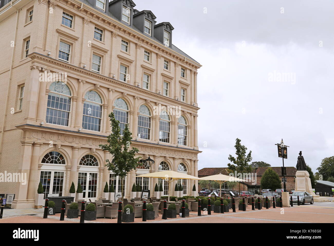 Herzogin von Cornwall Inn, Königin Mutter Square, Poundbury, Dorchester, Dorset, England, Großbritannien, USA, UK, Europa Stockfoto