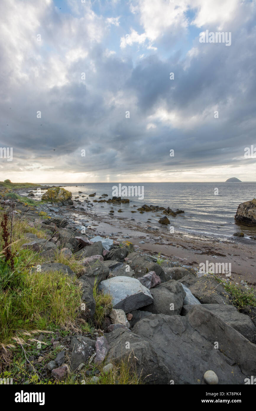 Seascape Blick über den Strand und das Meer in der Nähe von lendalfoot Girvan, Schottland Stockfoto