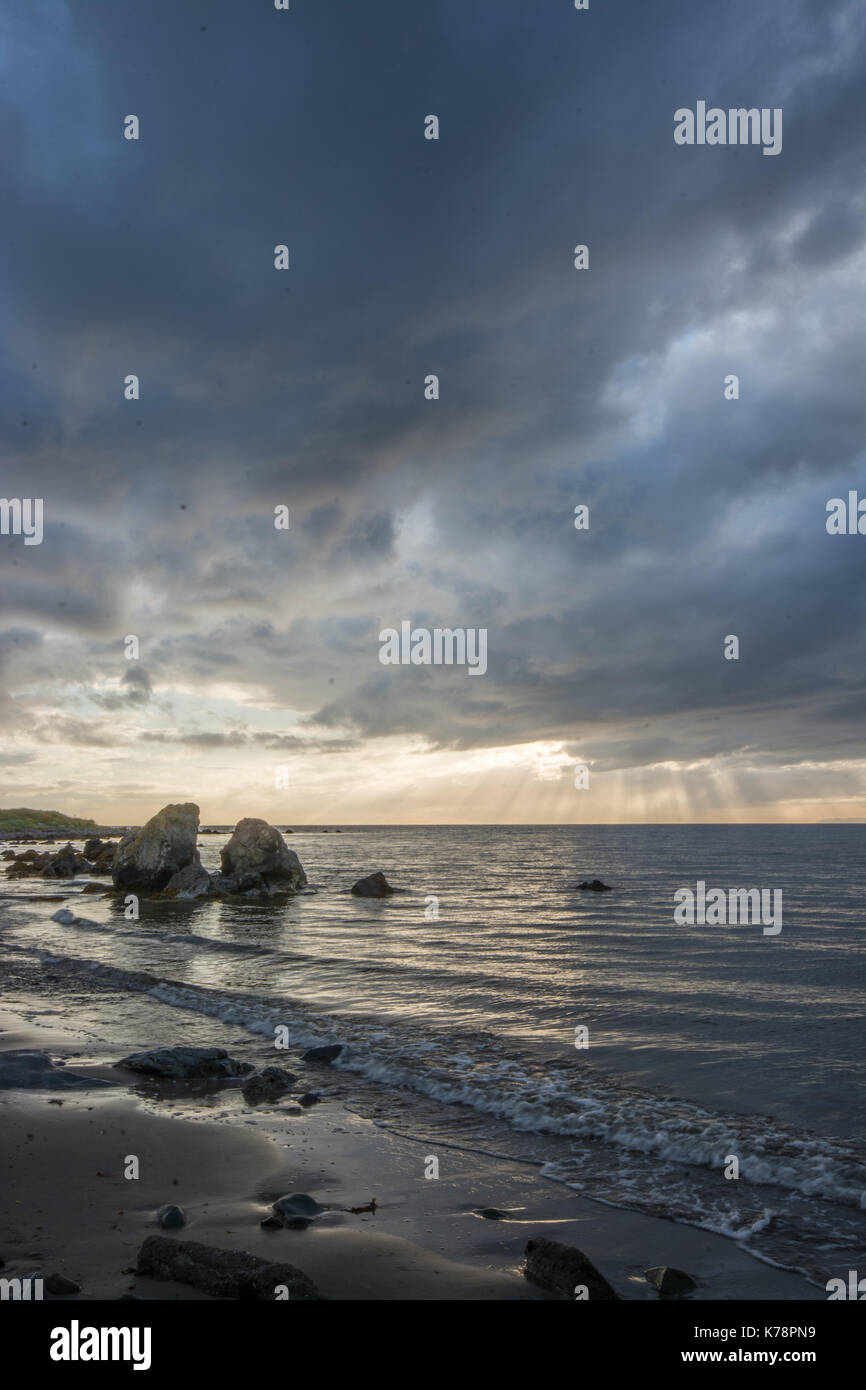 Seascape Blick über den Strand und das Meer in der Nähe von lendalfoot Girvan, Schottland Stockfoto