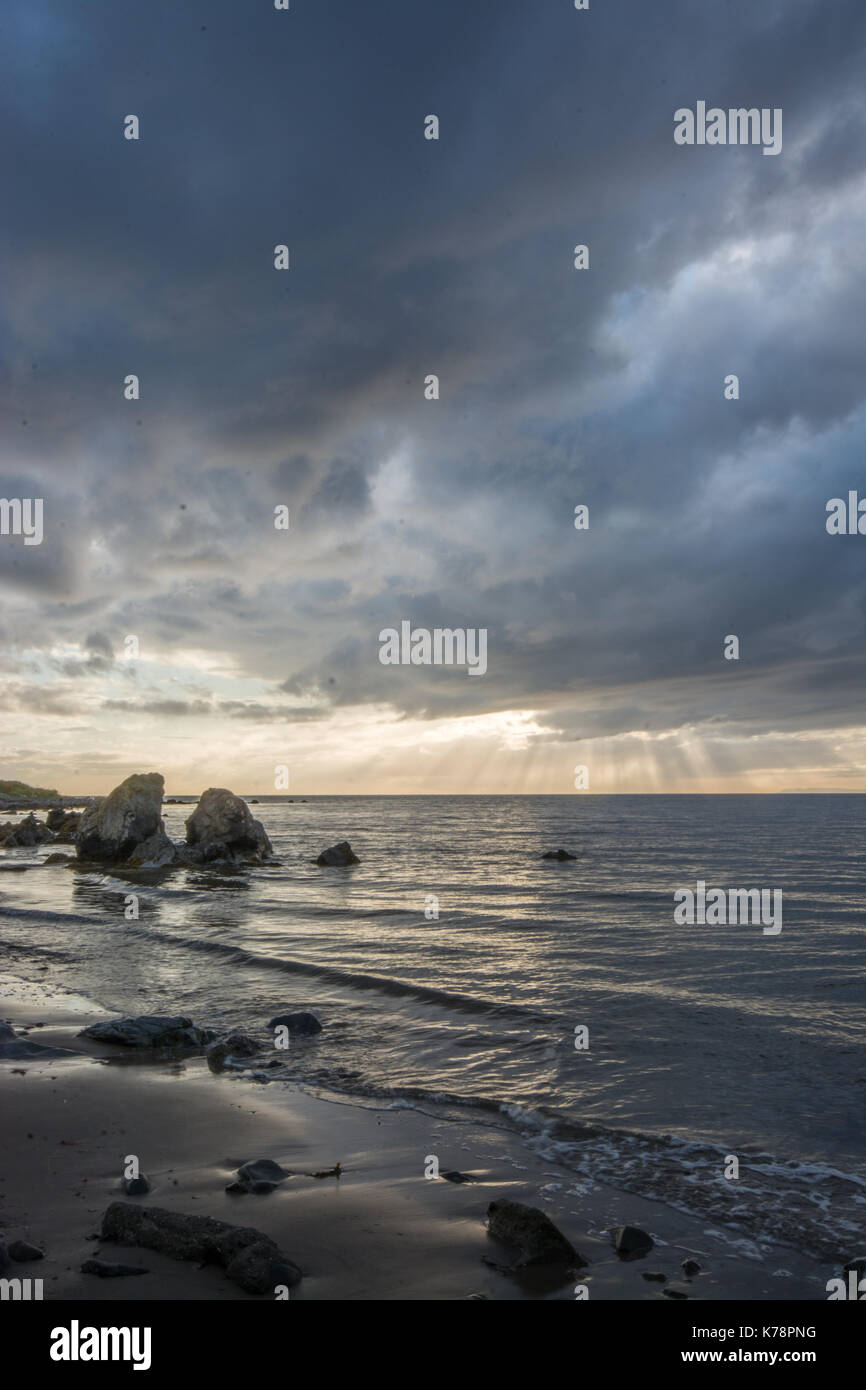 Seascape Blick über den Strand und das Meer in der Nähe von lendalfoot Girvan, Schottland Stockfoto