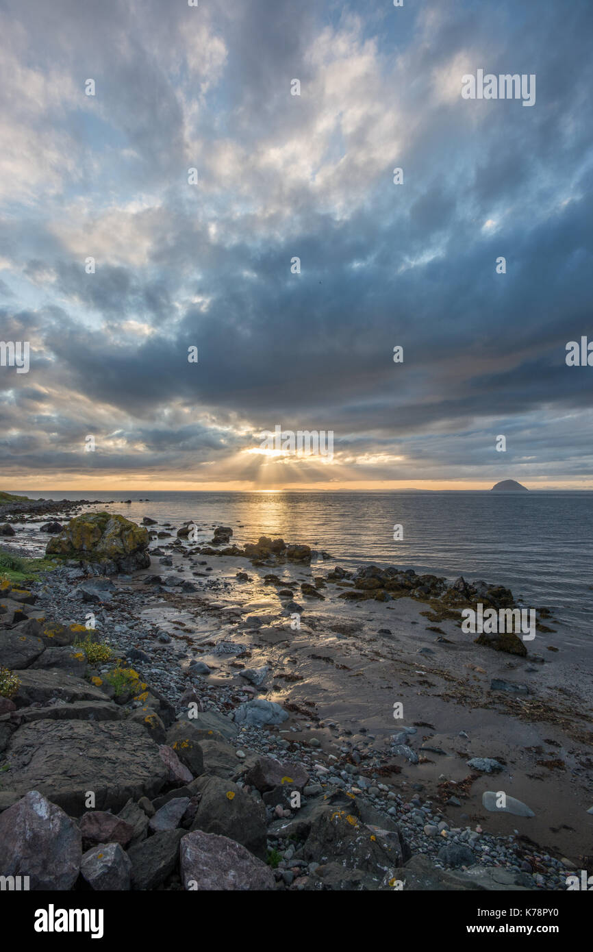 Seascape Blick über den Strand und das Meer in der Nähe von lendalfoot Girvan, Schottland Stockfoto