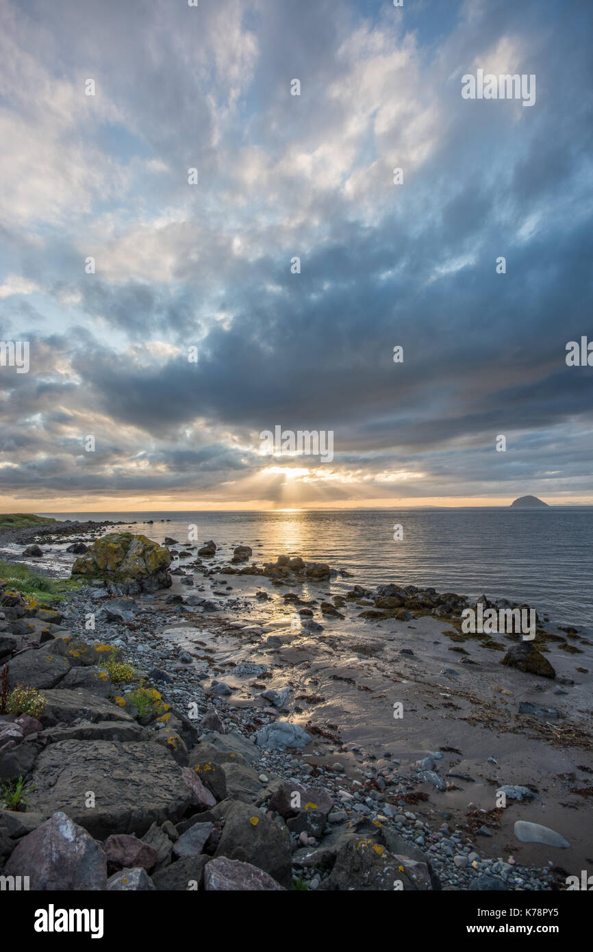 Seascape Blick über den Strand und das Meer in der Nähe von lendalfoot Girvan, Schottland Stockfoto