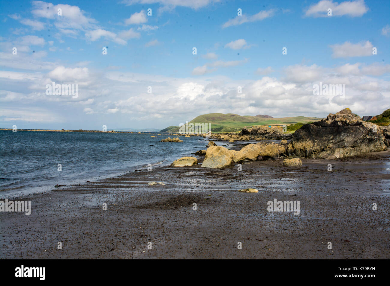 Seascape Blick über den Strand und das Meer in der Nähe von lendalfoot Girvan, Schottland Stockfoto