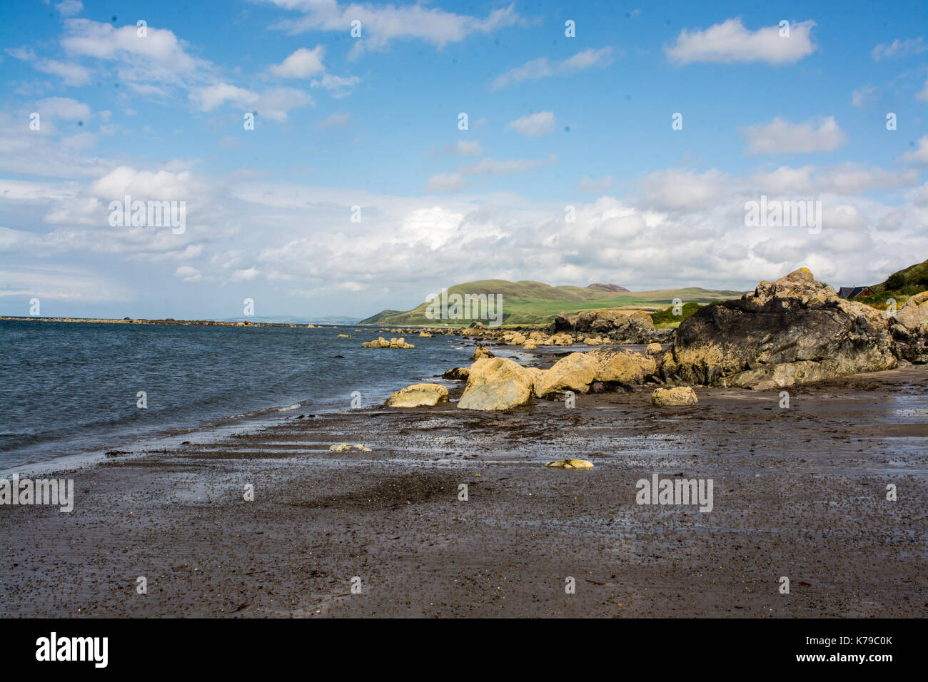 Seascape Blick über den Strand und das Meer in der Nähe von lendalfoot Girvan, Schottland Stockfoto