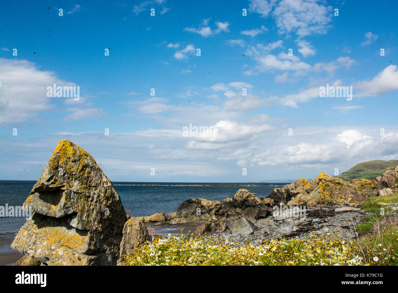 Seascape Blick über den Strand und das Meer in der Nähe von lendalfoot Girvan, Schottland Stockfoto