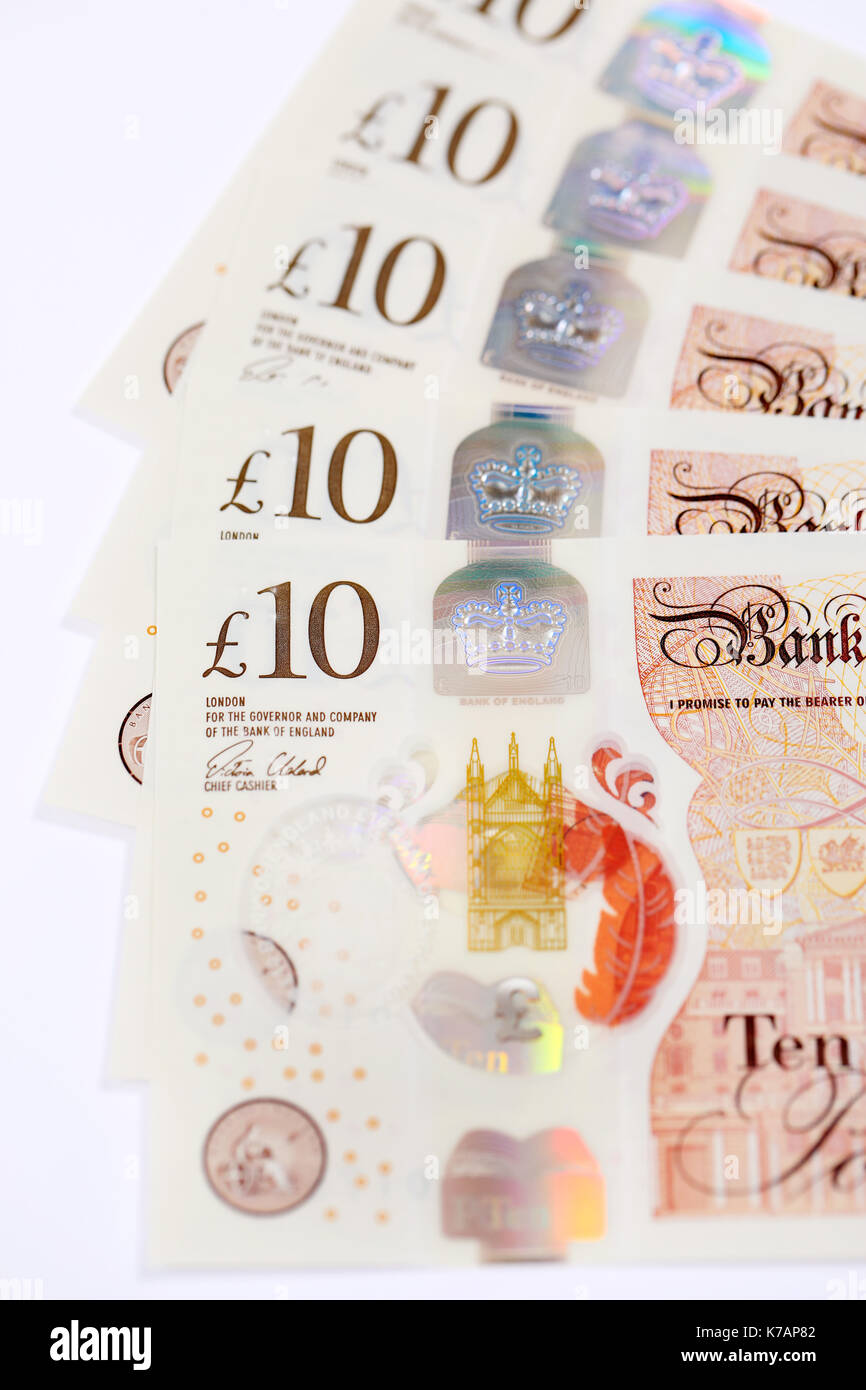 UK. 15 Sep, 2017. Das neue Polymer 10, £10 Pfund Note in Umlauf gebracht werden: am 14. September 2017 veröffentlicht. Der Hinweis, die Queen Elizabeth II (oben) auf der Vorderseite und der englischen Schriftstellerin Jane Austen (unten) auf der Rückseite. Austen ist die einzige Frau, die - abgesehen von der Königin zu verfügen jetzt über eine englische Bank Note. Credit: Oliver Dixon/Alamy leben Nachrichten Stockfoto
