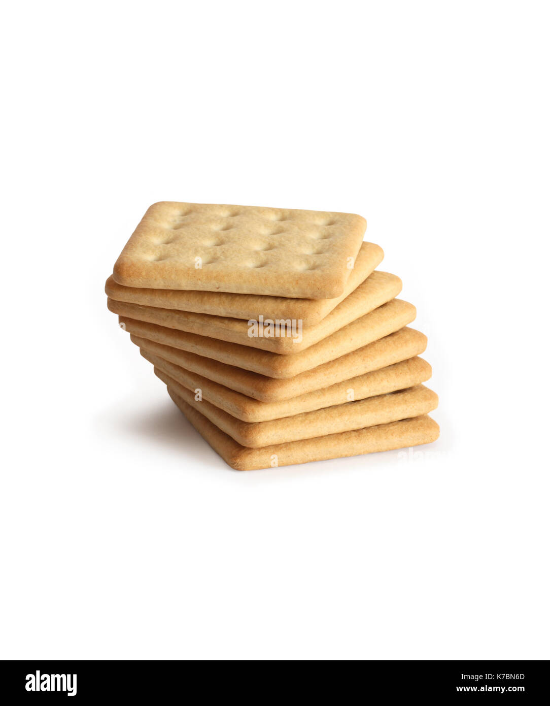 Stapel Cracker auf weißem Hintergrund. Mit Freistellungspfad isoliert Stockfoto