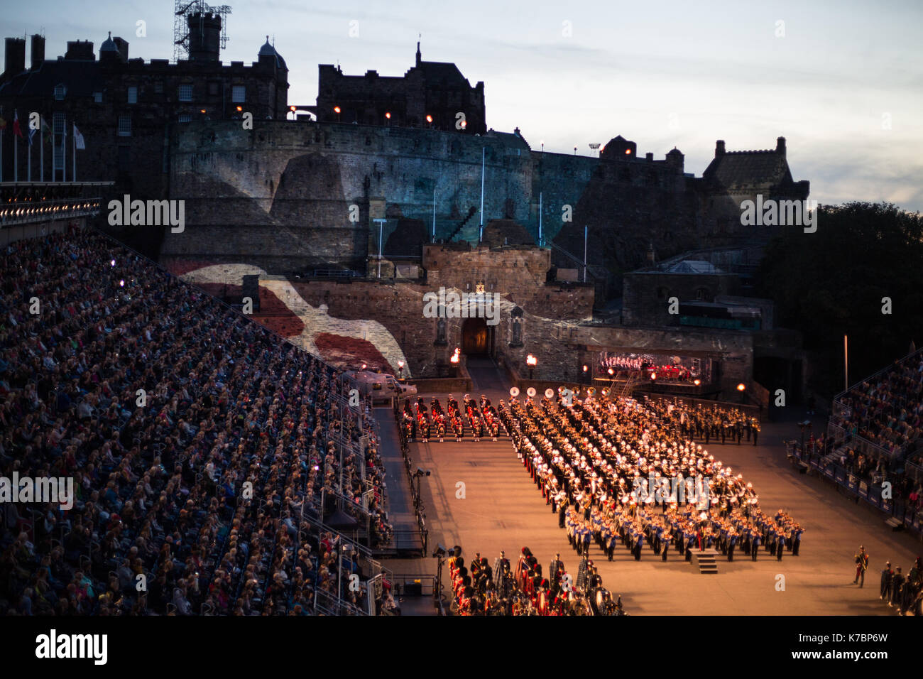 Edinburgh Royal Tattoo vor der Burg von Edinburgh, Edinburgh, Schottland, am 15. September 2017. Stockfoto