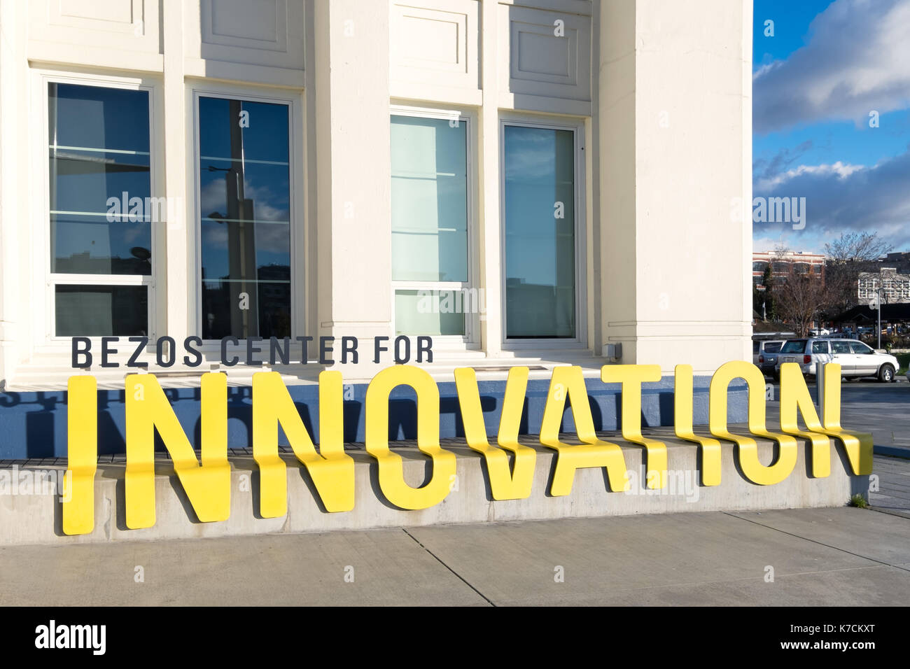 SEATTLE - Dez. 4, 2016: Zeichen für die bezos Zentrum für Innovation im Museum der Geschichte und Industrie. Für Jeff Bezos, Gründer von Amazon benannt und es Stockfoto