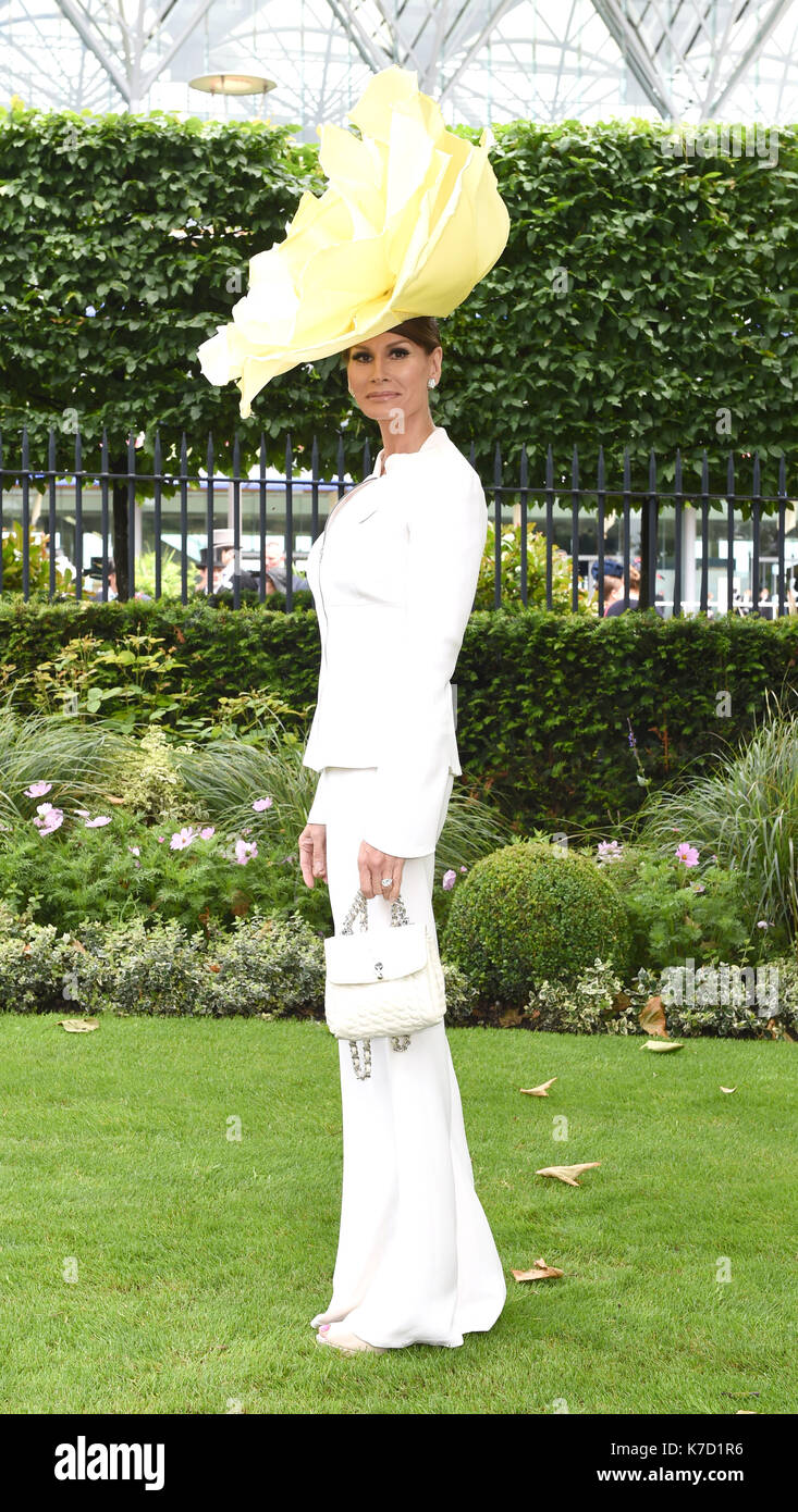 Foto muss Gutgeschrieben © Alpha Presse 079965 14/06/2016 Isabell Kristensen im Royal Ascot 2016 werden in Ascot Racecourse, Ascot, Berkshire. Stockfoto