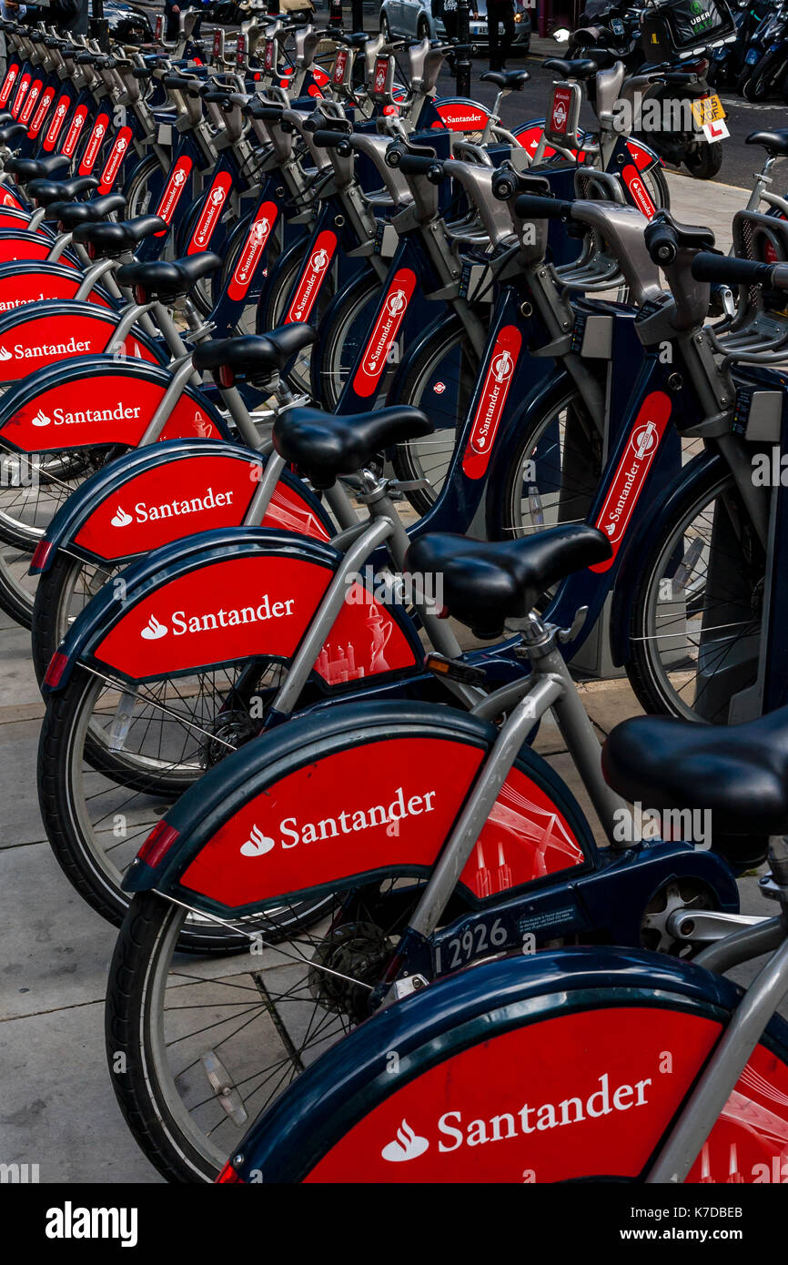 Santander Zyklen an eine Docking Station, London, UK Stockfoto