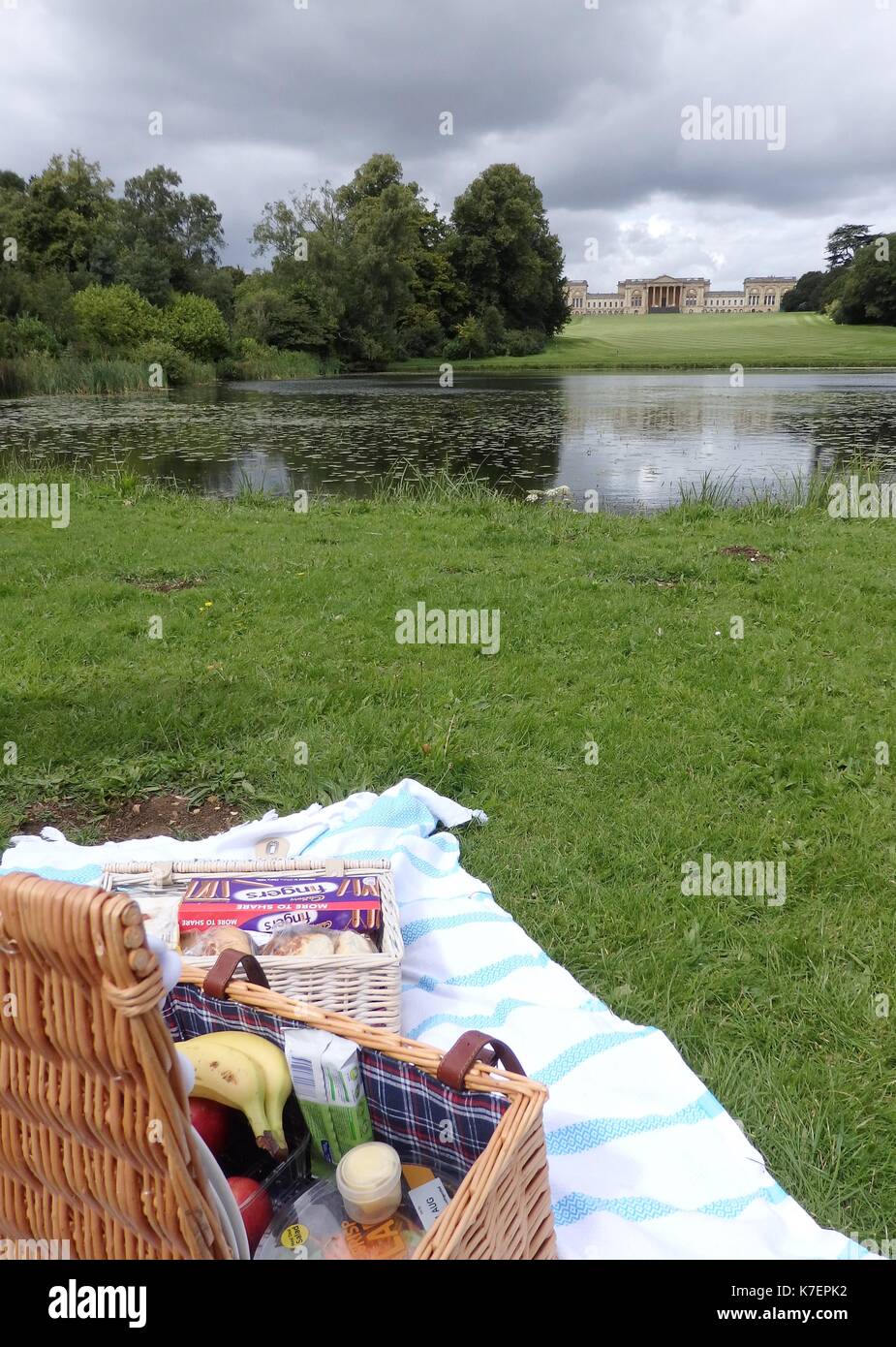 Ein Picknick im National Trust Property, Stowe in Buckinghamshire, England, in der Nähe von Milton Keynes Stockfoto